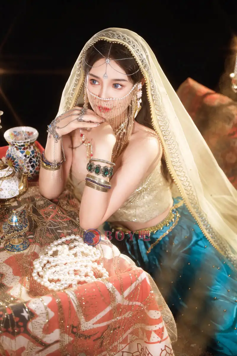 Coser@桃暖酱 – 写真作品图集