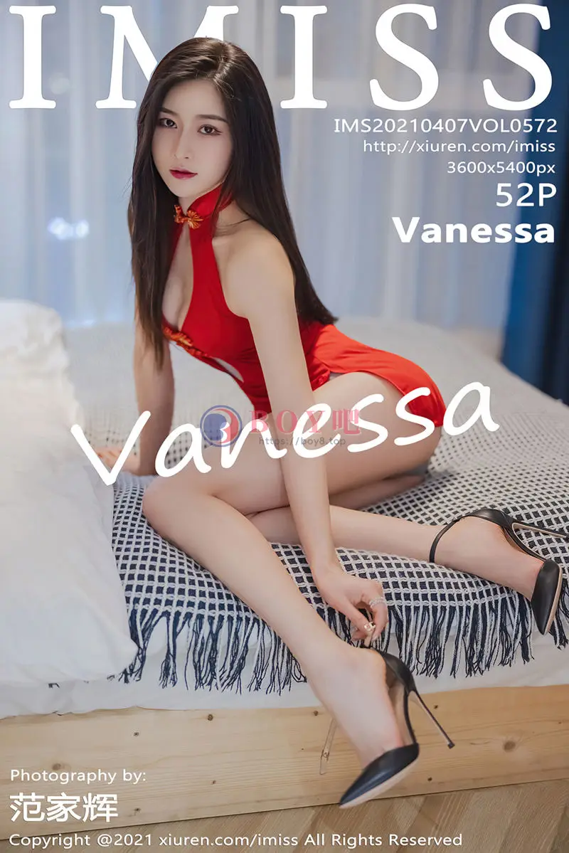[IMiss爱蜜社] Vol.572 气质美女Vanessa私房古韵浪漫服装露性感内衣迷人诱惑写真-BOY吧