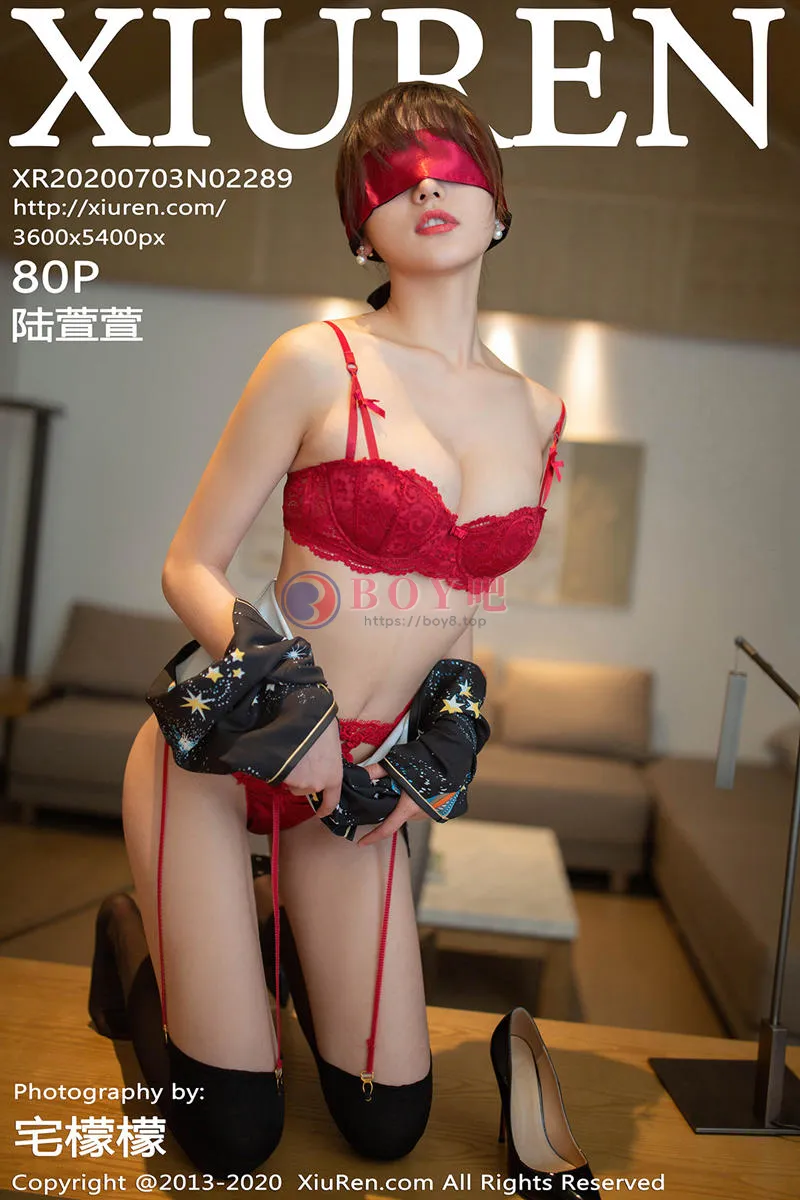 [XiuRen秀人网] No.2289 女神陆萱萱乌镇+太湖旅拍私房古韵旗袍配吊带黑丝撩人诱惑写真 - BOY吧-BOY吧