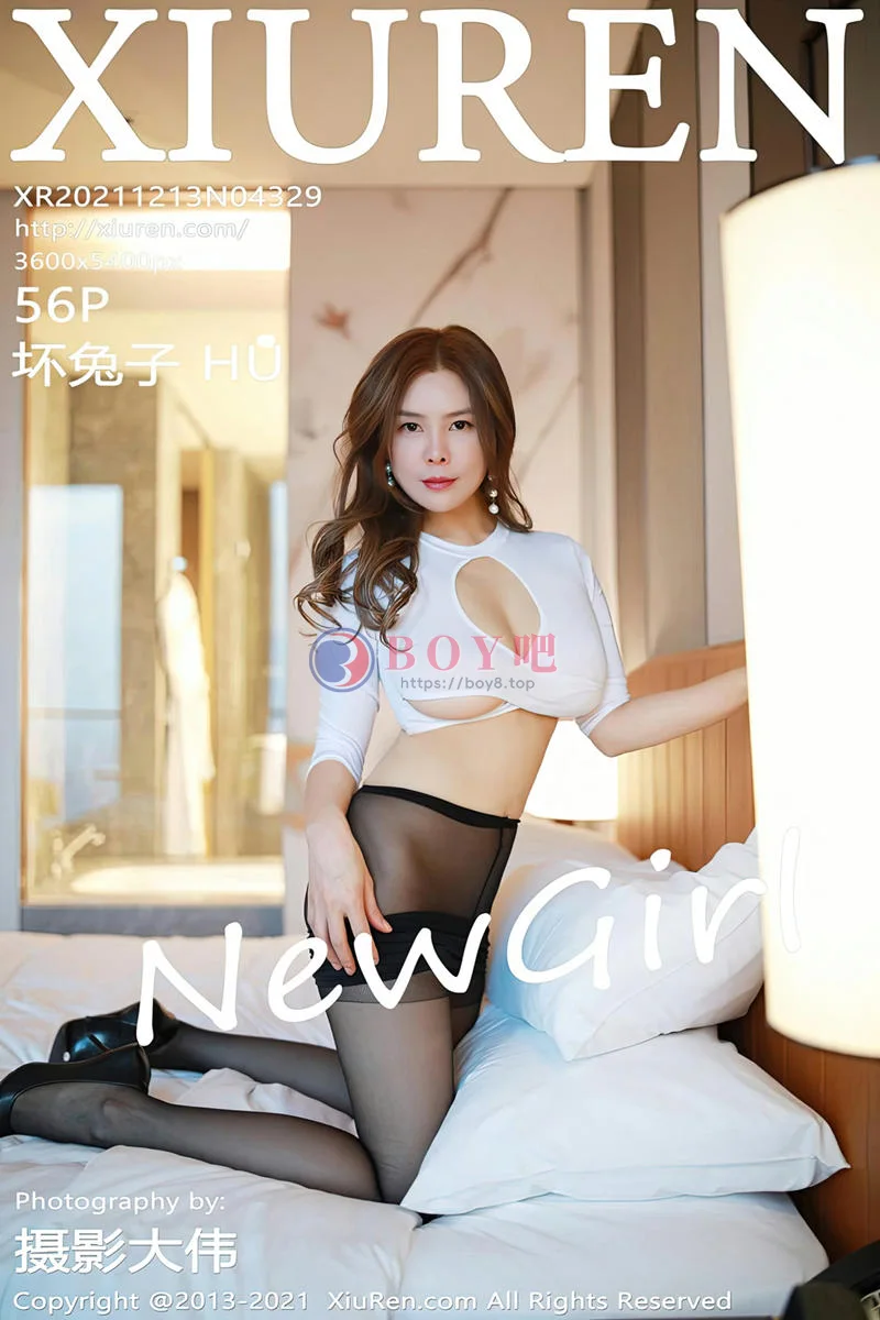 [XiuRen秀人网] NO.4329 模特坏兔子白色超短露胸服饰配无内黑丝裤袜秀豪乳翘臀诱惑写真 - BOY吧-BOY吧