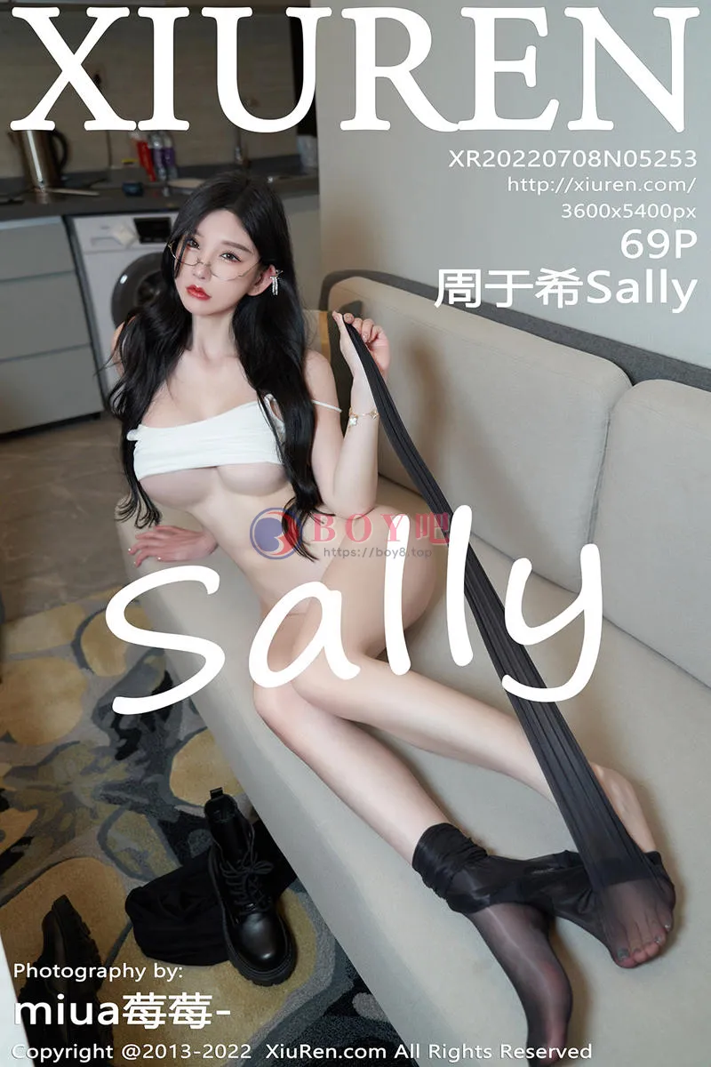 [XiuRen秀人网] No.5253 女神周于希Sally心愿旅拍白色低胸吊带配无内黑丝极致魅惑写真 - BOY吧-BOY吧