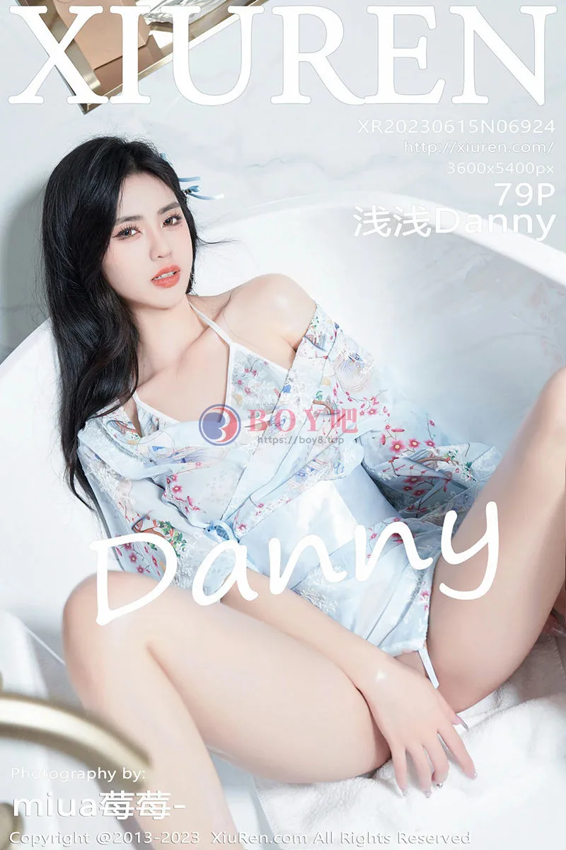 [XiuRen秀人网] No.6924 模特浅浅Danny淡蓝色花纹睡裙配原色丝袜秀曼妙身姿诱惑写真 - BOY吧-BOY吧