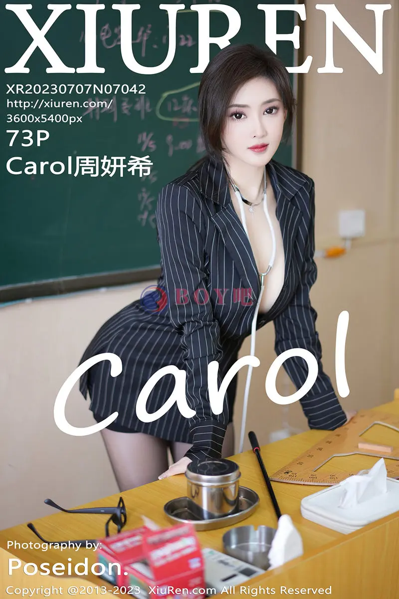 [XiuRen秀人网] No.7042 女神Carol周妍希深色条纹服饰配黑短裙半脱秀丰满身材诱惑写真 - BOY吧-BOY吧