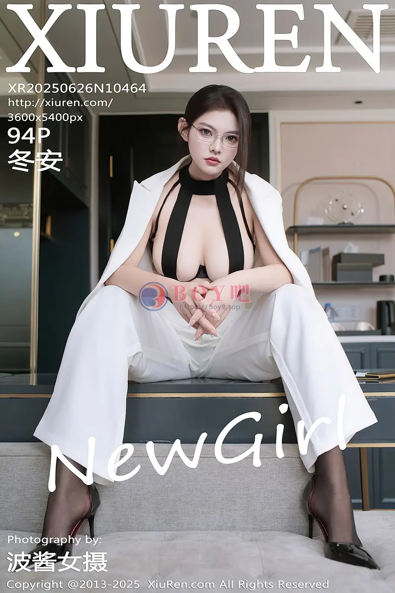 [XiuRen秀人网] NO.10464 新人模特冬安白色西服露黑色情趣内衣配黑丝袜秀丰满身材诱惑写真-BOY吧