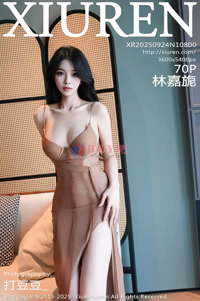 [XiuRen秀人网] NO.10800 模特林嘉旎性感浅色吊带连衣裙配凉高跟秀凹凸身材迷人诱惑写真-BOY吧