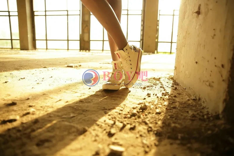 [AISS爱丝] 钻石会员 神秘系列 T005 2015.07.28 人工操作少女 [66P-103MB] - BOY吧-BOY吧