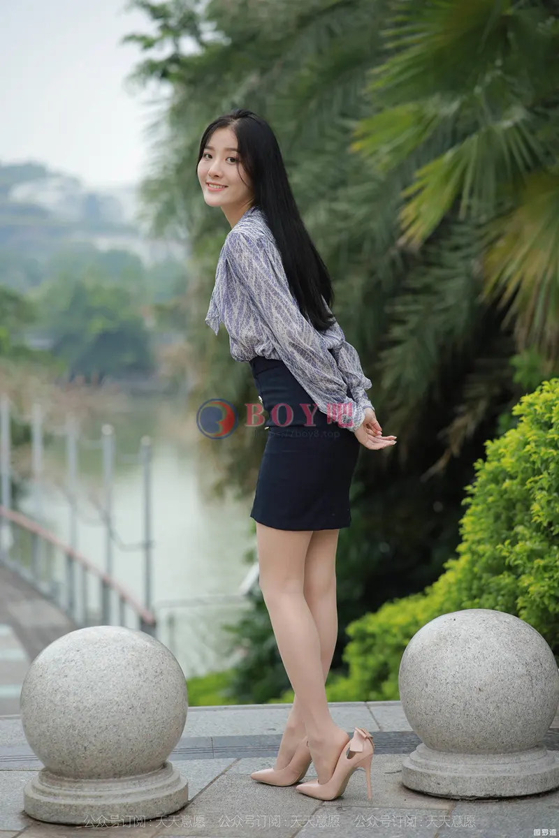 [IESS异思趣向] 2021.10.25 丝享家 957 婉苹 公园偶遇美女 [91P-399MB]-BOY吧