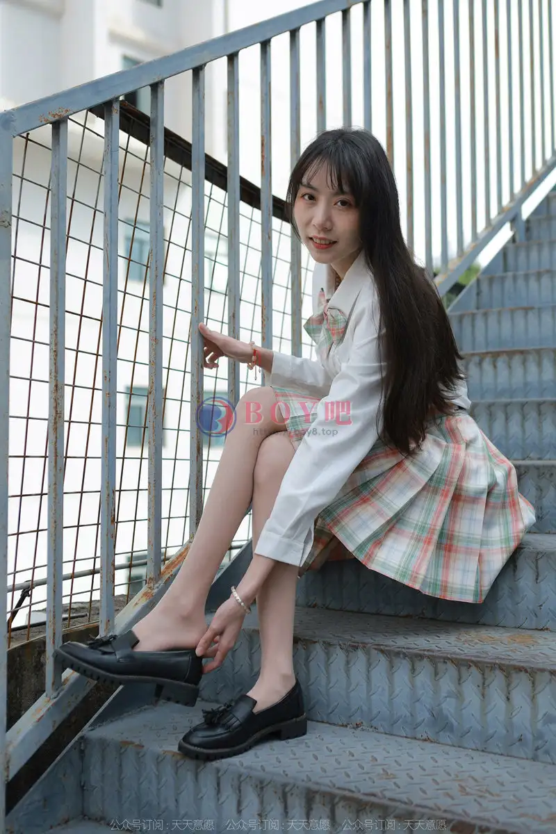 [IESS异思趣向] 2022.04.24 丝享家 1069 团团 jk妹妹 [84P-128MB]-BOY吧