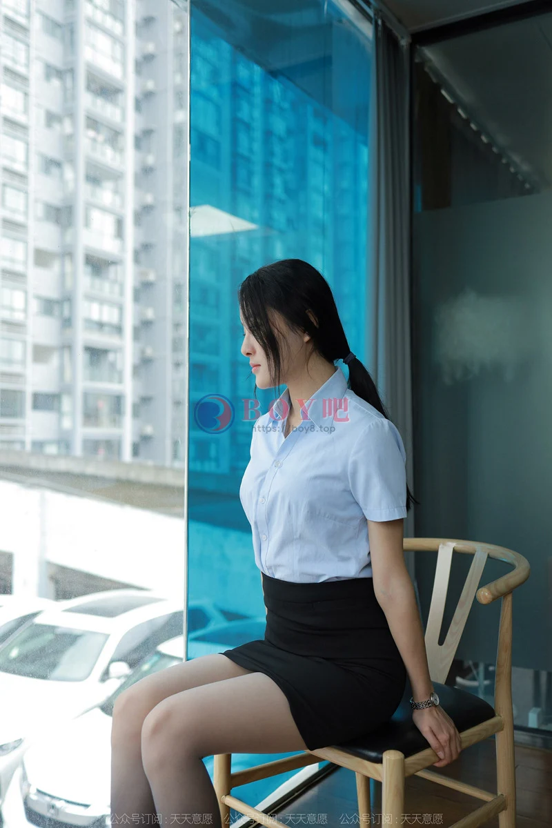 [IESS异思趣向] 2022.05.27 丝享家 1100 婉萍 迷人渐变丝 [93P-141MB]-BOY吧