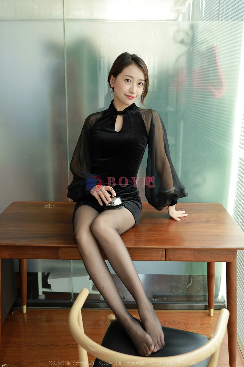 [IESS异思趣向] 2022.10.16 丝享家 1239 小婕 旗袍美娇娘 [87P-134MB]-BOY吧