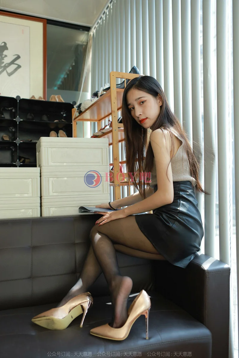[IESS异思趣向] 2022.10.20 丝享家 1243 美子 文件夹的秘密 [85P-125MB] - BOY吧-BOY吧