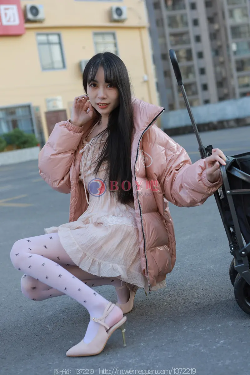[IESS异思趣向] 2022.12.23 丝享家 1307 团团 长腿推车 [84P-91MB]-BOY吧