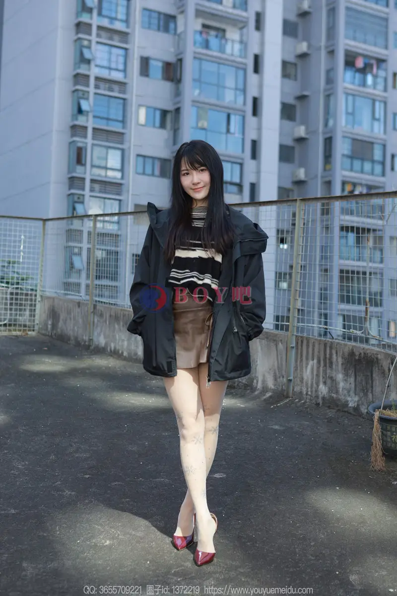 [IESS异思趣向] 2023.12.07 丝享家 1605 婉萍 晒晒太阳 [86P-103MB] - BOY吧-BOY吧