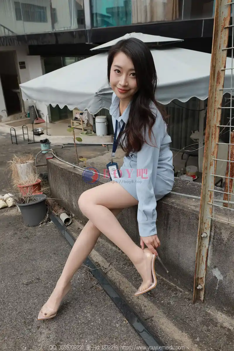 [IESS异思趣向] 2025.01.20 丝享家 1955 小婕 停车场（下） [90P-147MB]-BOY吧