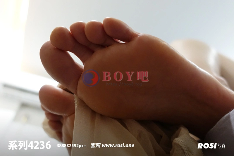 [ROSI写真] 2023.07.11 NO.4236 [123+1P-140MB]-BOY吧