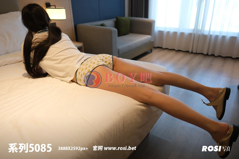 [ROSI写真] 2025.11.06 NO.5085 [40+1P-94MB]-BOY吧